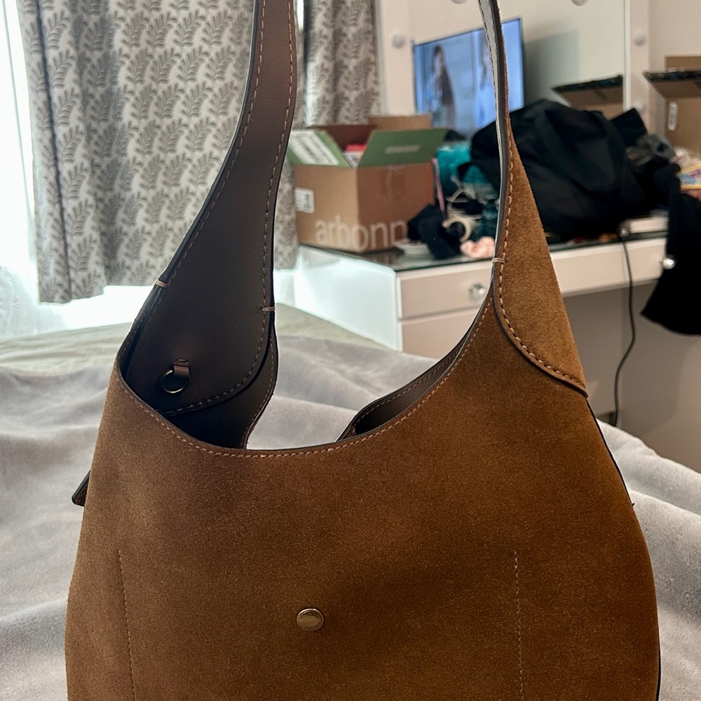 Coach Brooklyn 28 Tan Suede - Picture 4 of 14